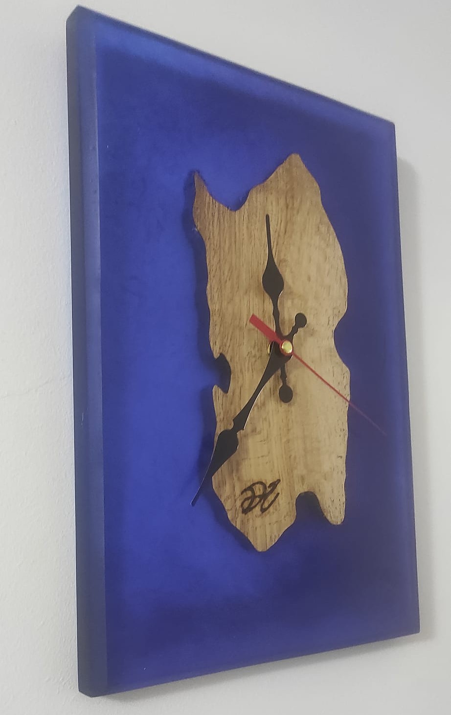 orologio in rovere e resina